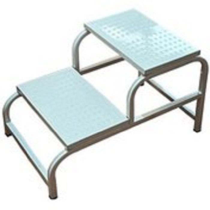 دو پله کنار تخت بیمار رویه فلزی مهدام.jpg